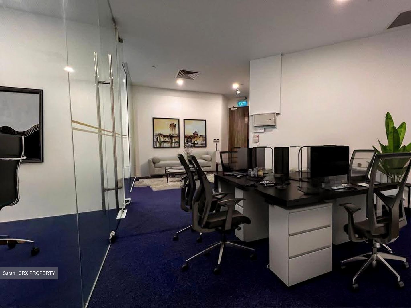PLUS (D1), Office #627334831